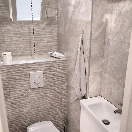 Les Etoiles Apartment